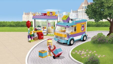 41310 LEGO&reg; Friends Heartlake Pakjesdienst