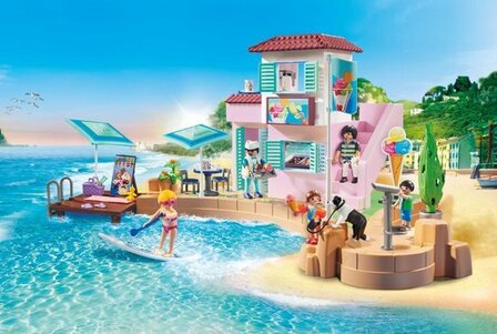 70279 PLAYMOBIL Family Fun IJssalon aan de haven