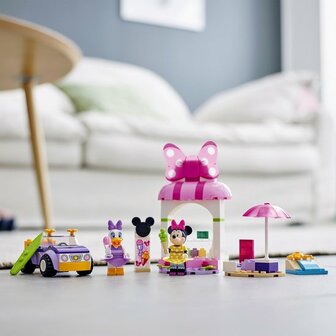 10773 LEGO Disney Minnie Mouse IJssalon