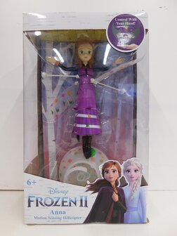 15698 Frozen II echt vliegende Anna helikopter