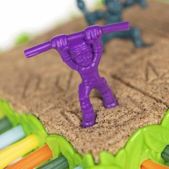 94943 Sink N&rsquo; Sand  Actiespel met Kinetic Sand  Bordspel  vanaf 4 jaar