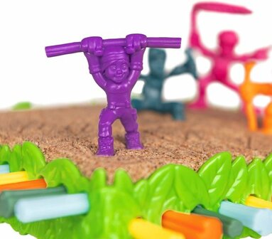 94943 Sink N&rsquo; Sand  Actiespel met Kinetic Sand  Bordspel  vanaf 4 jaar