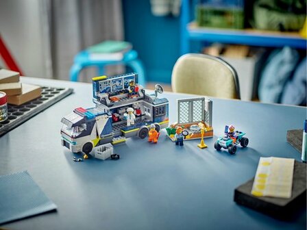 60418 LEGO City Politielaboratorium in truck