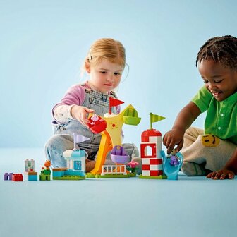 10453 LEGO&reg; DUPLO&reg; Peppa Big Kermis