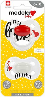72451 Medela Baby Fopspeen Day&amp;Night Hoge Acceptatie Orthdontisch Ergonomische Vorm Glow in the Dark Signature Love Mama 6-18 maanden 2 stuks