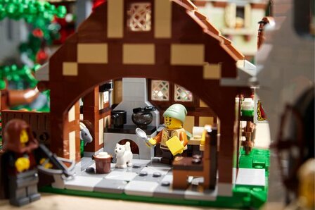 10332 LEGO Icons Middeleeuws stadsplein