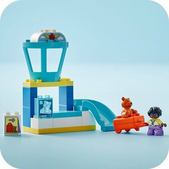 10443 LEGO DUPLO Stad Voor het Eerst op het Vliegveld