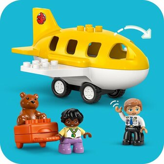 10443 LEGO DUPLO Stad Voor het Eerst op het Vliegveld
