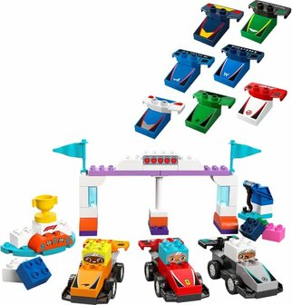 10445 LEGO DUPLO Stad F1&reg; team racewagens en coureurs