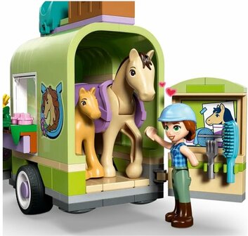 42695 LEGO Friends Paard en Veulen met Paardentrailer