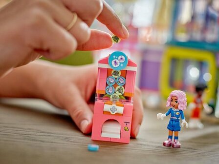 42674 LEGO Friends Stripboeken- en Gamewinkel