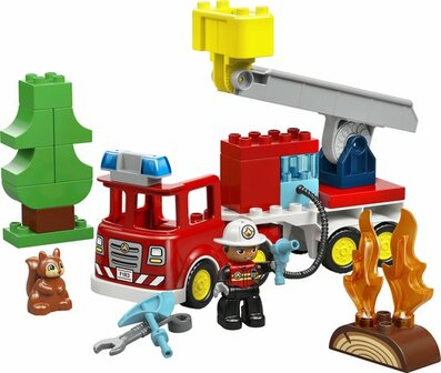 10473 LEGO Duplo brandweerauto met slang en brandweerman