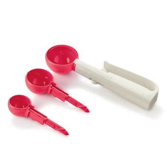 18783 Tupperware Click &amp; Scoop