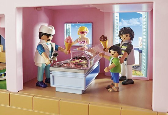 70279 PLAYMOBIL Family Fun IJssalon aan de haven