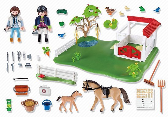 6147 PLAYMOBIL Country SuperSet Eerste Hulp in de stal