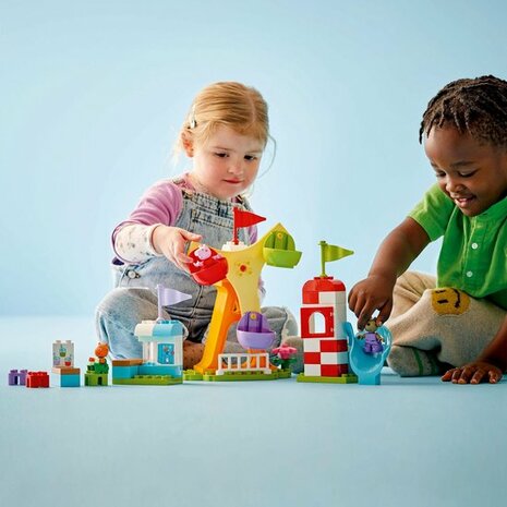 10453 LEGO® DUPLO® Peppa Big Kermis