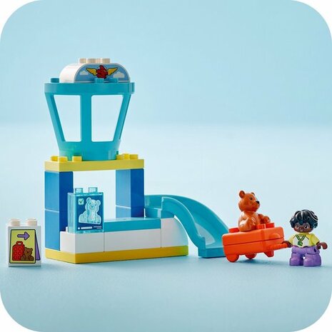 10443 LEGO DUPLO Stad Voor het Eerst op het Vliegveld