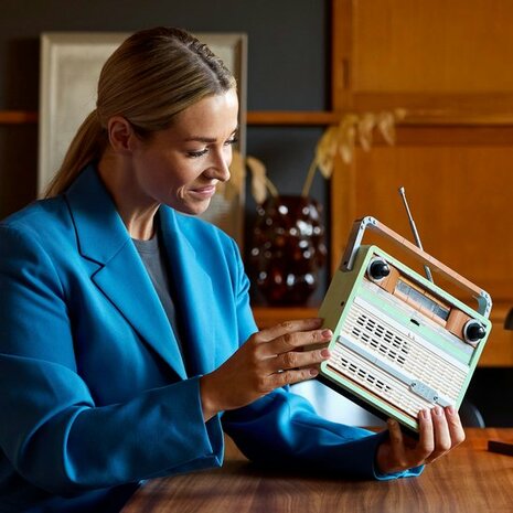 10334 LEGO Icons Retro draagbare radio