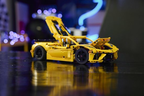 42205 LEGO Technic Chevrolet Corvette Stingray