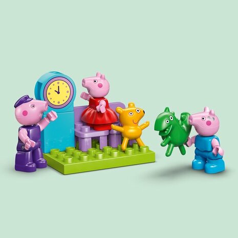 10466 LEGO DUPLO Peppa Big Treinrit met Opa Big