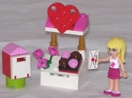 30105 LEGO Friends Post voor Stephanie (Polybag)