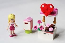 30105 LEGO Friends Post voor Stephanie (Polybag)