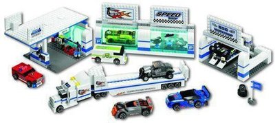 8154 LEGO Racers Brick Street Customs