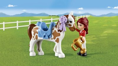41126 LEGO® Friends Heartlake Paardrijclub