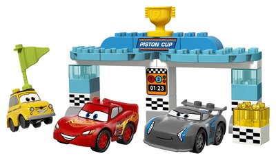 10857 LEGO DUPLO Cars 3 Piston Cup Race