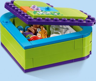 41358 LEGO Friends Mia's Hartvormige Doos