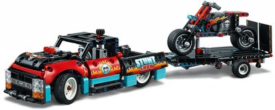 42106 LEGO Technic Truck en Motor voor Stuntshow