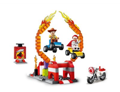 10767 LEGO 4+ Toy Story 4 Graaf Kaboems Stuntshow
