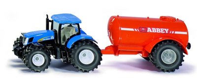 1945 SIKU Tractor met Vacuum Tank 1:50