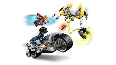 76142 LEGO Marvel Avengers: Endgame Avengers Speeder Bike Aanval