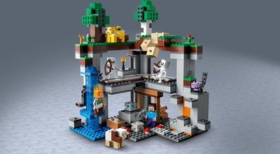 21169 LEGO Minecraft Het Allereerste Avontuur 