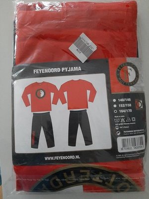 33704 Feyenoord pyjama maat 164/170