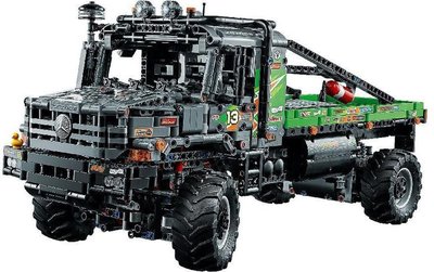 42129 LEGO Technic 4x4 Mercedes-Benz Zetros Trial Truck