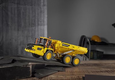 42114 LEGO Technic Volvo 6x6 Truck Met Kieptrailer