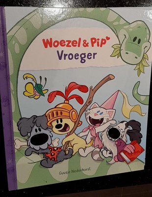 32453 Woezel & Pip Prentenboek - Vroeger 
