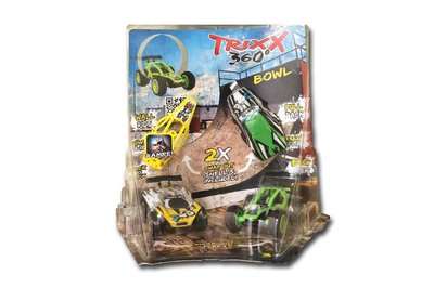 04 Trixx 360 2 Stuntcars (groen/geel) incl. Stuntramp bocht