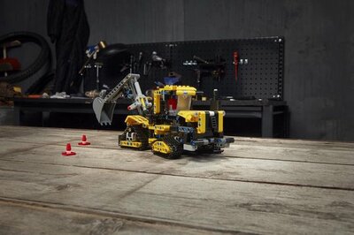 42121 LEGO Technic Zware Graafmachine