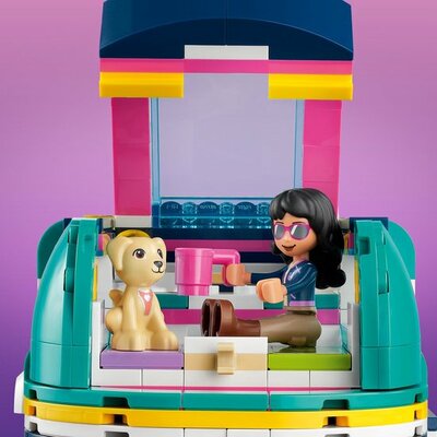 41722 LEGO Friends Paardenshow aanhangwagen