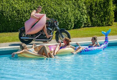 20622 Enjoy Summer Opblaasbare Lippen 118 Cm Roze