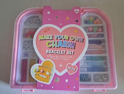 48452 Koffer Neon Gevuld om Armbandjes te Maken Roze Koffer