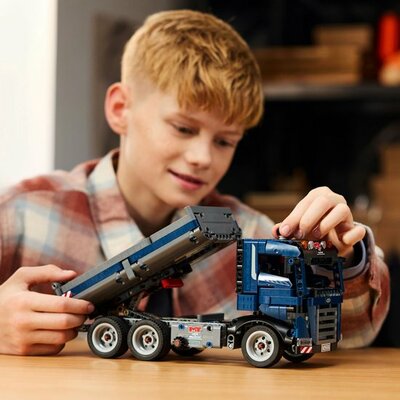 42203 LEGO Technic Vrachtwagen met kiepfunctie