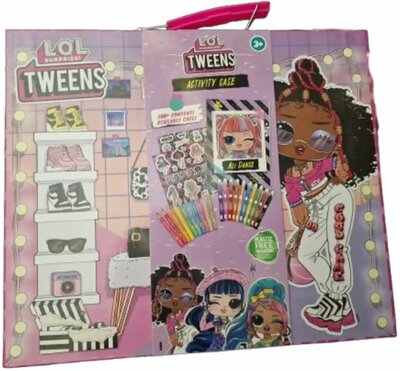 20537 LOL Surprise activiteiten doeboek in handige koffer
