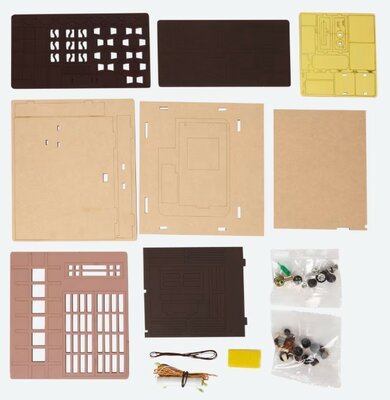 87496 Crafts & Co Miniatuur Bookshop DIY Bouwpakket met LED Verlichting 