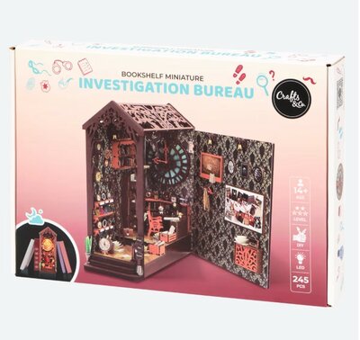 99826 Crafts & Co Bookshelf Miniature Investigation Bureau DIY Bouwpakket met Ledverlichting