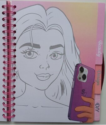 49742 Selfie Girls Creative Designer Roze